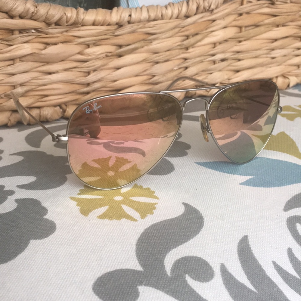 Light pink aviators